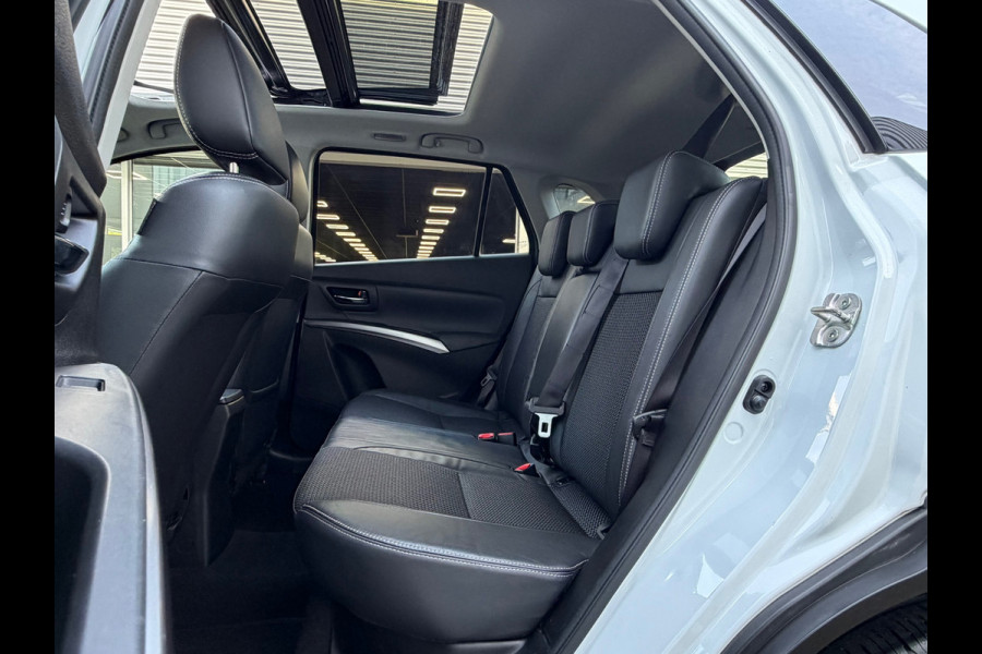 Suzuki S-Cross 1.5 Hybrid Style 102 Pk Automaat | Panoramadak | Voll Leder | Navigatie | Cruise | Camera | Climate | Keyless | 17"