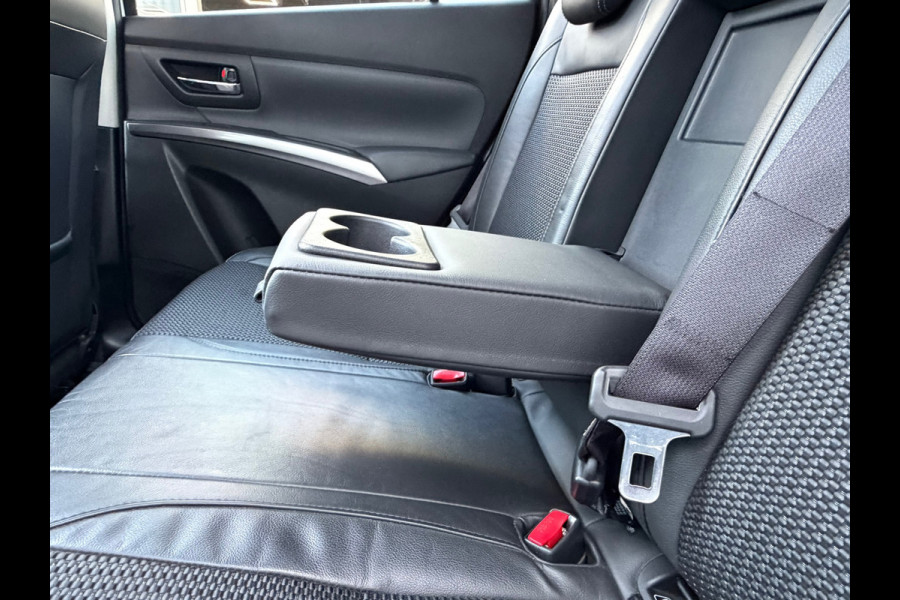 Suzuki S-Cross 1.5 Hybrid Style 102 Pk Automaat | Panoramadak | Voll Leder | Navigatie | Cruise | Camera | Climate | Keyless | 17"