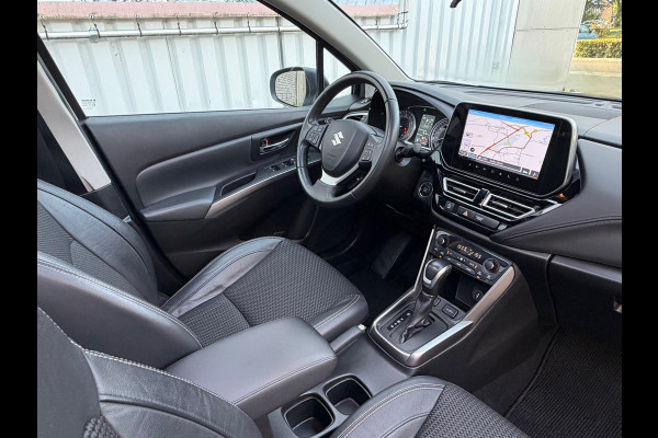 Suzuki S-Cross 1.5 Hybrid Style 102 Pk Automaat | Panoramadak | Voll Leder | Navigatie | Cruise | Camera | Climate | Keyless | 17"