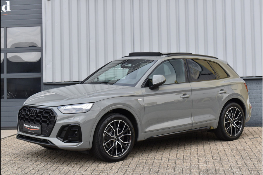 Audi Q5 55 TFSI e S-Line 367 Pk Quantum Grey Exclusive Pano Luchtvering ACC Sfeer 20 Inch