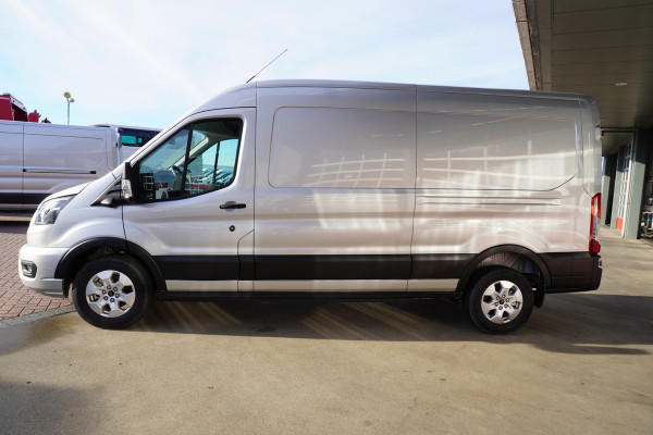 Ford Transit 350L 2.0 TDCI 165PK L3H2 Limited Automaat nr.V106 | Airco | Adap. Cruise | 360 Camera | Navi | Trekhaak