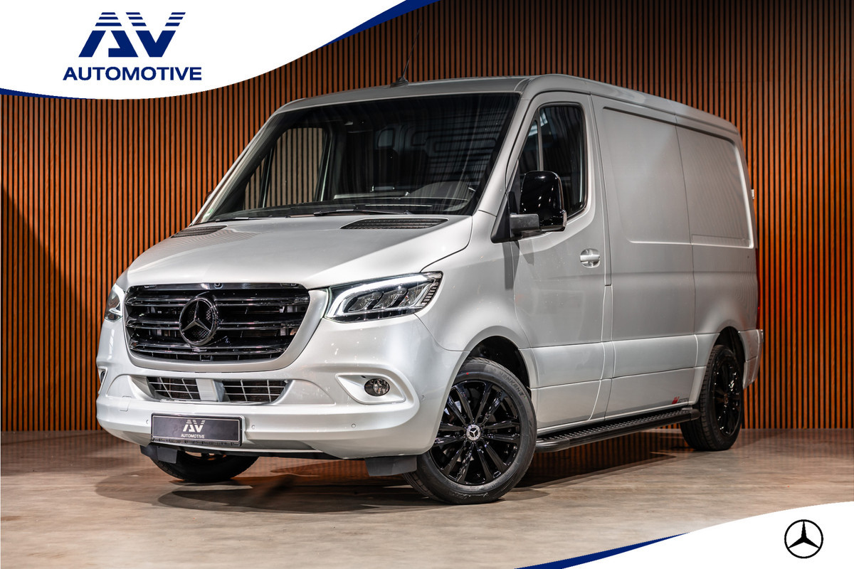 Mercedes-Benz Sprinter 317 170 PK | ACC | LED Koplampen | Camera | Blind Spot | Sortimo inrichting | Navigatie | CarPlay | Stoelverwarming | MBUX | Climate control | DAB | Dealer onderhouden | Nieuwe APK