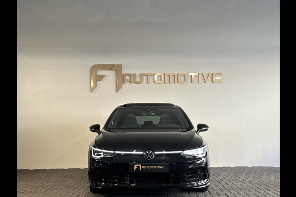 Volkswagen Golf 1.5 eTSI R-Line Pano|Keyless|ACC|Trekhaak|IQ