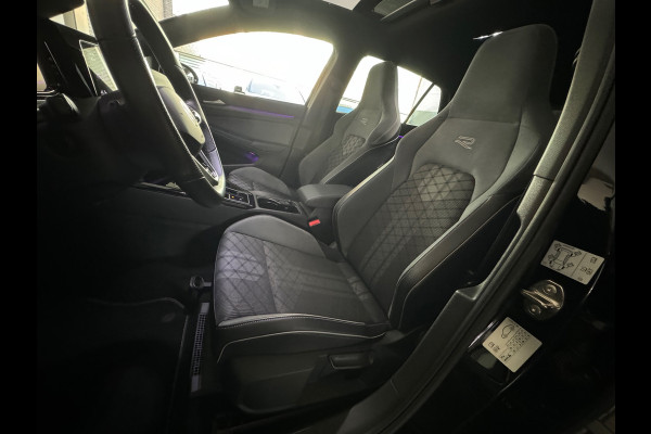 Volkswagen Golf 1.5 eTSI R-Line Pano|Keyless|ACC|Trekhaak|IQ