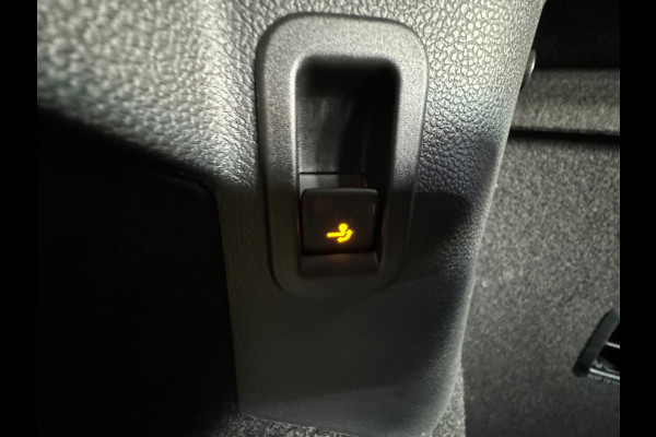 Volkswagen Golf 1.5 eTSI R-Line Pano|Keyless|ACC|Trekhaak|IQ