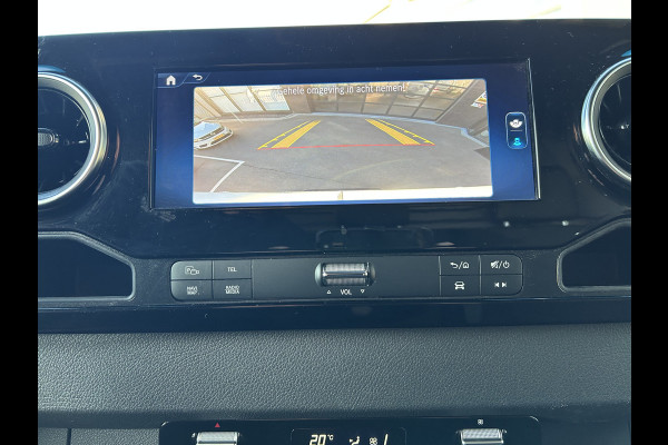 Mercedes-Benz Sprinter 317 CDI L2 H2 Pro Facelift / MBUX / Navigatie / Camera / Geveerde stoel / Cruise control / Airco / 270 Graden achterdeuren