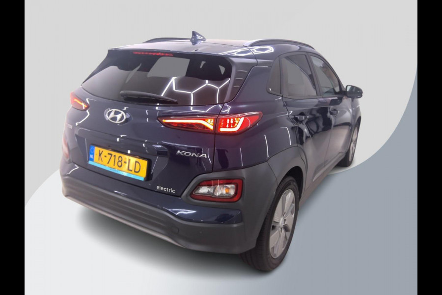 Hyundai Kona EV Limited 64 kWh | SOH 98,9 % | Warmtepomp | Navigatie |