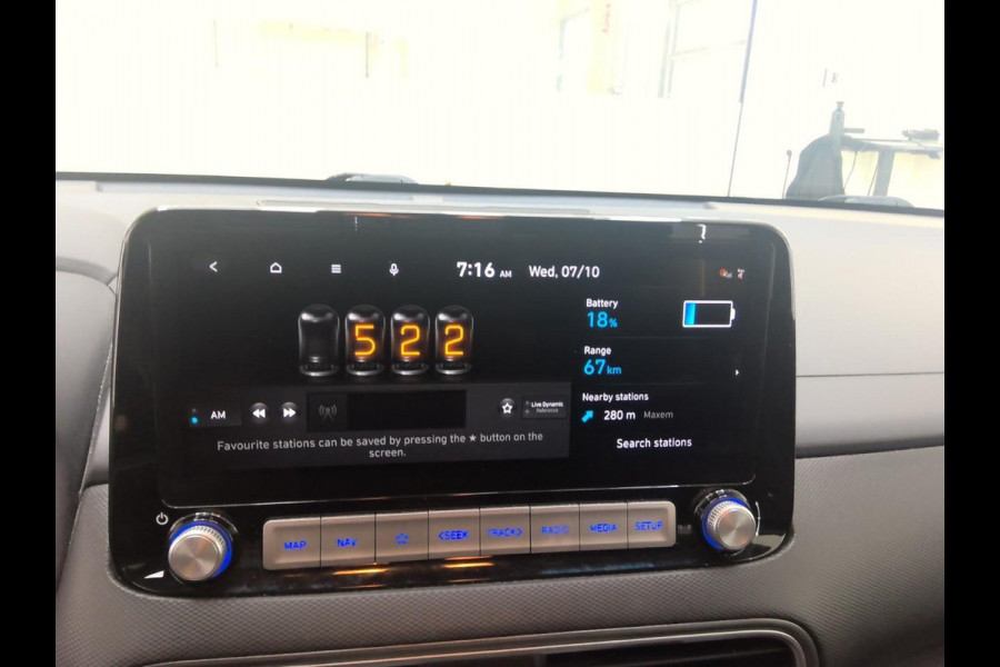 Hyundai Kona EV Limited 64 kWh | SOH 98,9 % | Warmtepomp | Navigatie |