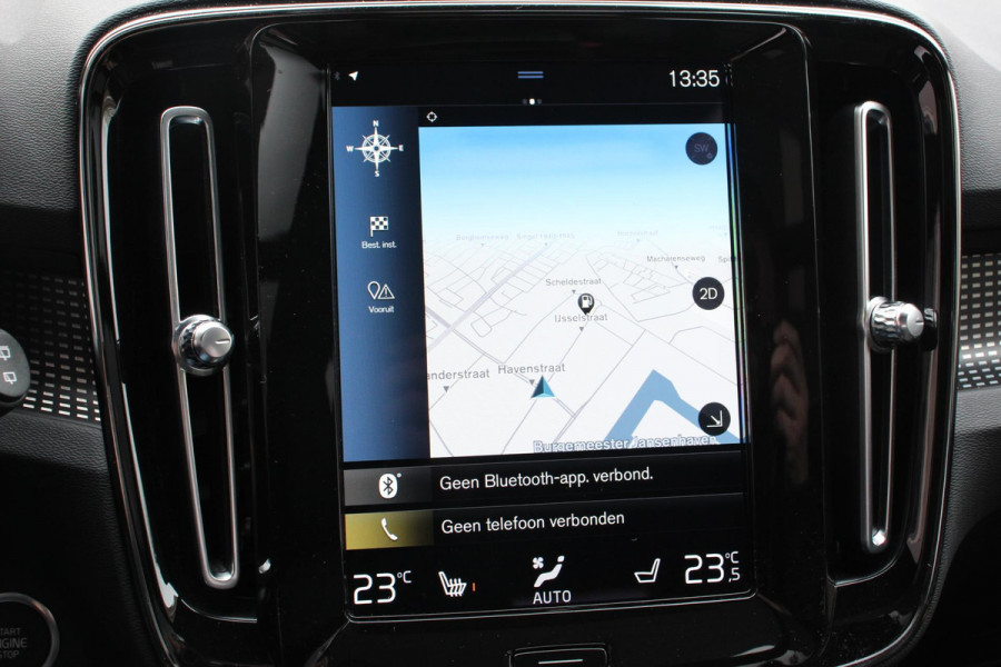 Volvo XC40 1.5 T5 Recharge R-Design Panoramisch dak Navigatie Apple Carplay/Android Auto Parkeersensoren Camera Adaptive Cruise Control Elektrische bestuurdersstoel met geheugen Stoelverwarming LED-koplampen Inductielader
