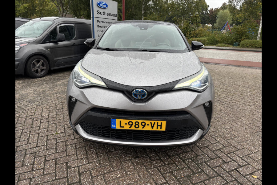 Toyota C-HR 1.8 Hybrid Bi-Tone | 120pk | Achteruitrijcamera | Trekhaak | Adaptieve Cruise | Lederen Bekleding | Stoelverwarming