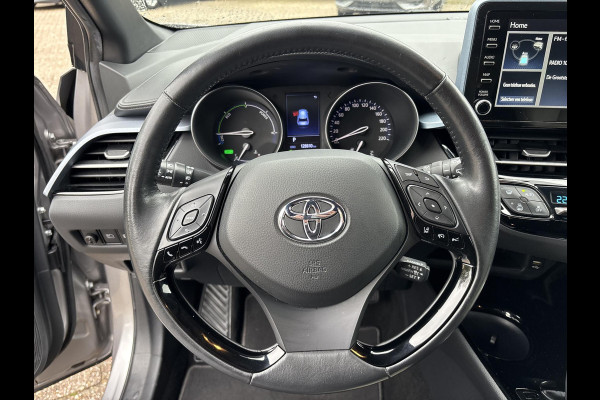 Toyota C-HR 1.8 Hybrid Bi-Tone | 120pk | Achteruitrijcamera | Trekhaak | Adaptieve Cruise | Lederen Bekleding | Stoelverwarming