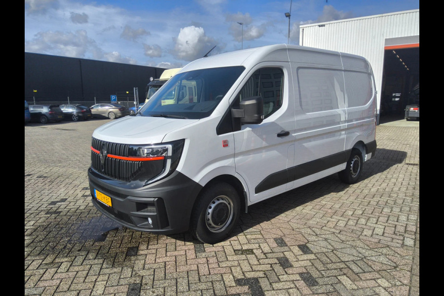 Renault Master 150 PK L2H2 GESLOTEN - V-72-KBF - TREKHAAK - INCL. BETIMMERING - EURO 6 - BPM VRIJ!