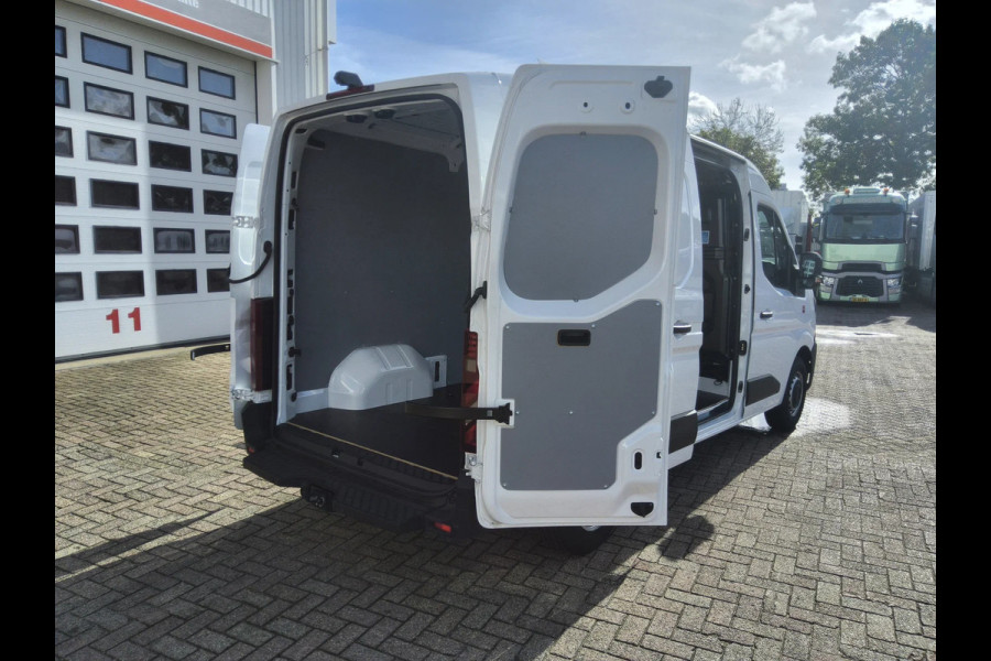 Renault Master 150 PK L2H2 GESLOTEN - V-72-KBF - TREKHAAK - INCL. BETIMMERING - EURO 6 - BPM VRIJ!