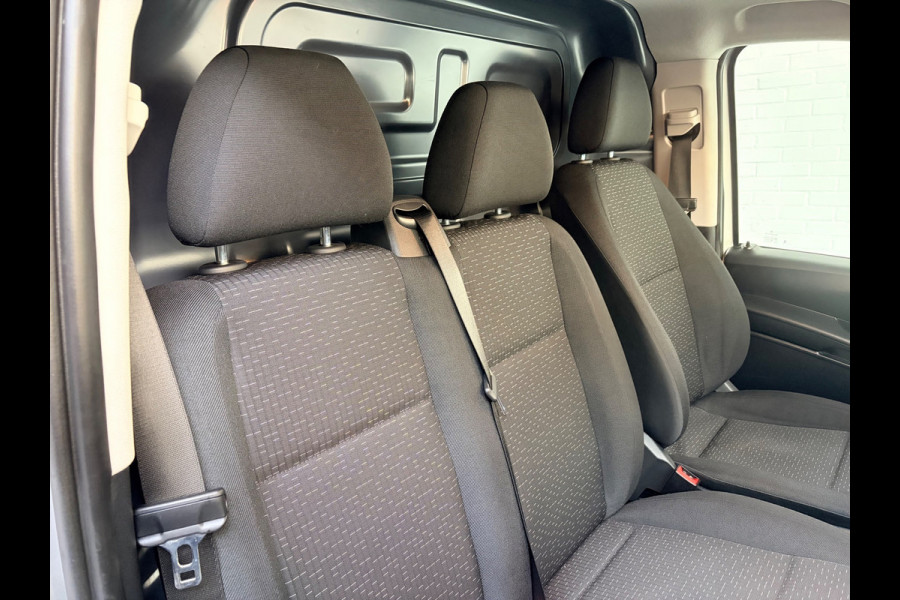 Mercedes-Benz Vito Automaat 116 CDI 160pk euro6 Lang L2H1, 3Persoons, Airco, CruiseControl, Navigatie, Trekhaak, RIJKLAARPRIJS!