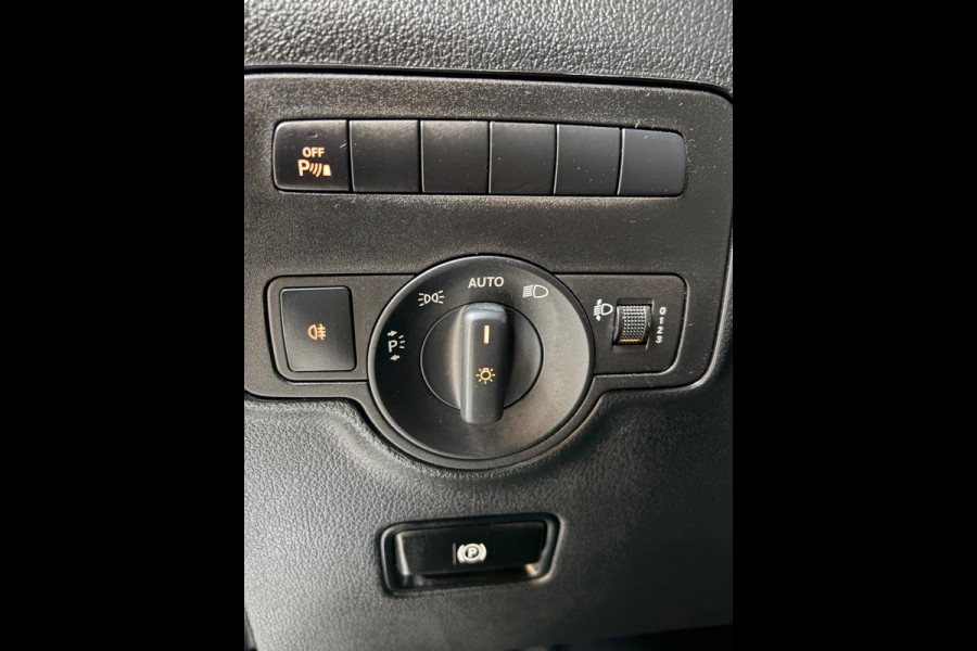 Mercedes-Benz Vito Automaat 116 CDI 160pk euro6 Lang L2H1, 3Persoons, Airco, CruiseControl, Navigatie, Trekhaak, RIJKLAARPRIJS!