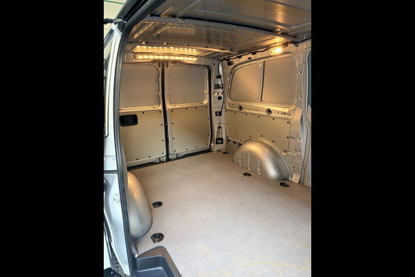 Mercedes-Benz Vito Automaat 116 CDI 160pk euro6 Lang L2H1, 3Persoons, Airco, CruiseControl, Navigatie, Trekhaak, RIJKLAARPRIJS!