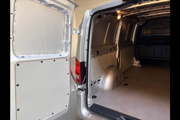 Mercedes-Benz Vito Automaat 116 CDI 160pk euro6 Lang L2H1, 3Persoons, Airco, CruiseControl, Navigatie, Trekhaak, RIJKLAARPRIJS!