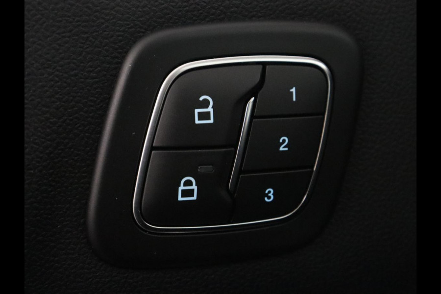 Ford Kuga 2.5 PHEV Vignale | SOH 86,6% | Panoramadak | Leder | Memory | Adaptive cruise | Trekhaak | Stuur/stoelverwarming | B&O Sound | Head-up | Achterbank verwarming | Camera | Park assist