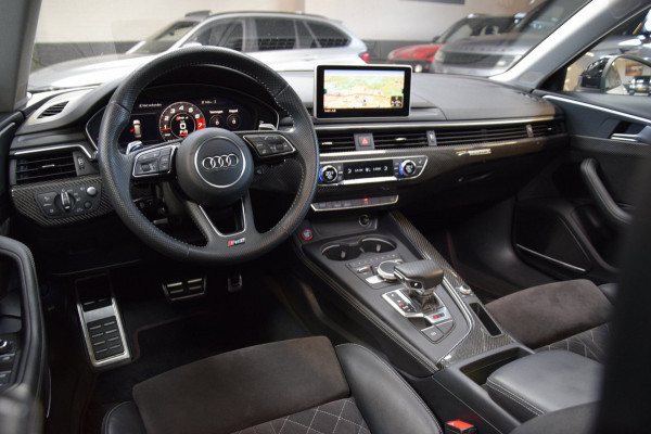 Audi A4 Avant 2.9 TFSI RS 4 Quattro Panoramadak|Navi|ACC|Head-up|Carbon|