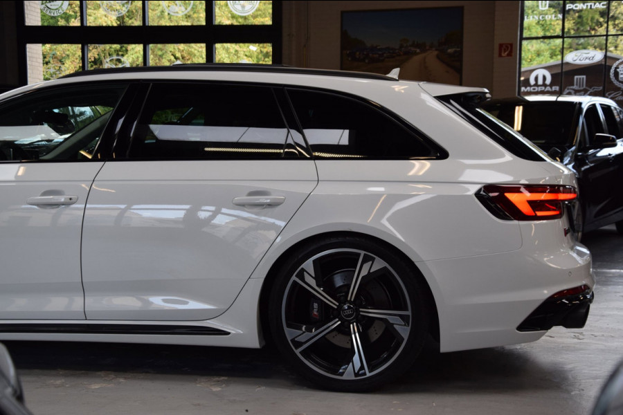 Audi A4 Avant 2.9 TFSI RS 4 Quattro Panoramadak|Navi|ACC|Head-up|Carbon|