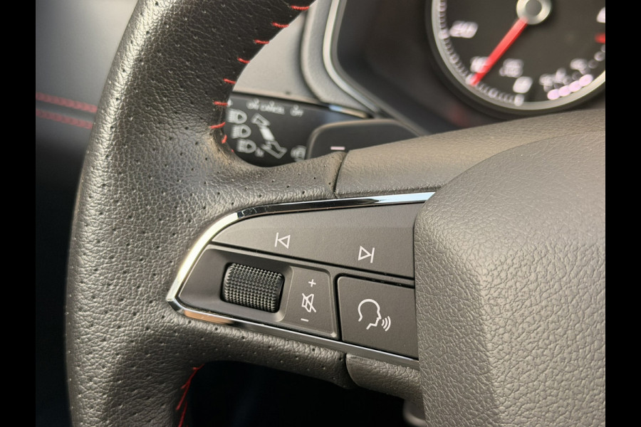 Seat Ibiza FR 1.0 TSI DSG Pano Navi CarPlay LED 18'' Stoelverwarming