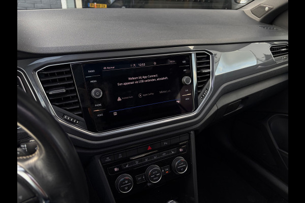 Volkswagen T-Roc 1.5 TSI 3x R-Line|Pano|Beats|ACC|Trekhaak|19” velgen|