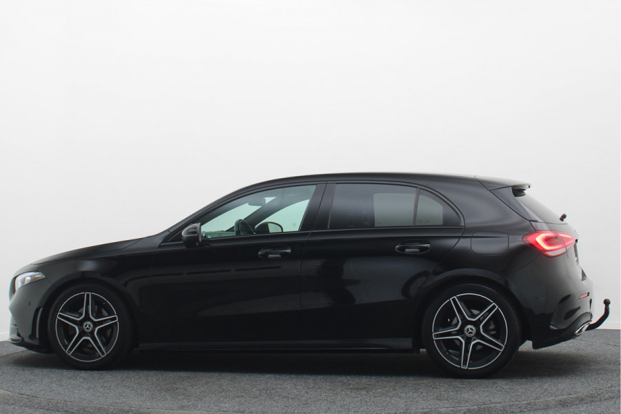 Mercedes-Benz A-Klasse 160 Business Solution AMG Virtual Cockpit, Camera, Cruise, Stoelverwarming, Apple Carplay, PDC, Trekhaak, 18''