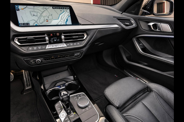 BMW 1-serie 120i High Executive | M-Sport Shadow | Pano | Leder | Ambiance