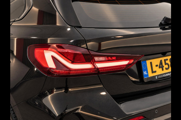 BMW 1-serie 120i High Executive | M-Sport Shadow | Pano | Leder | Ambiance