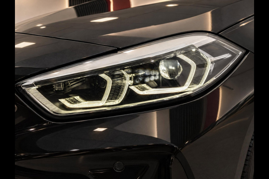BMW 1-serie 120i High Executive | M-Sport Shadow | Pano | Leder | Ambiance