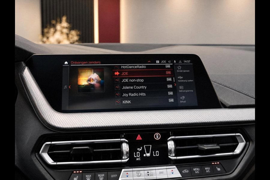 BMW 1-serie 120i High Executive | M-Sport Shadow | Pano | Leder | Ambiance