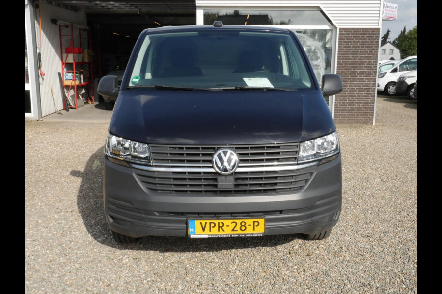 Volkswagen Transporter 2.0 TDI 110PK L2H1 Airco Carplay Deuren