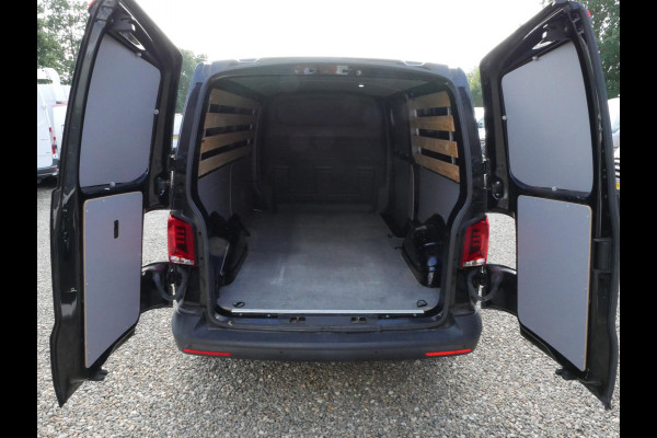 Volkswagen Transporter 2.0 TDI 110PK L2H1 Airco Carplay Deuren