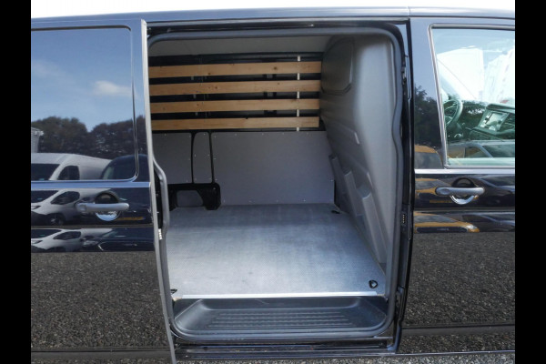 Volkswagen Transporter 2.0 TDI 110PK L2H1 Airco Carplay Deuren