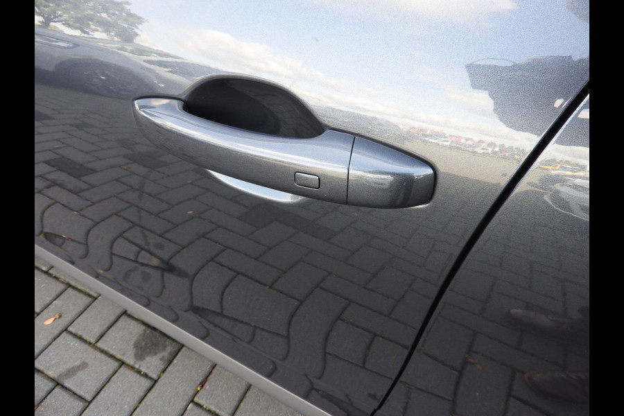 Renault Clio 1.0 TCe R.S. Line, 360 Camera, Dodehoek, Trekhaak