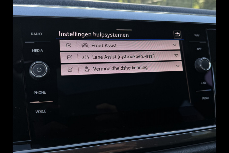 Volkswagen Taigo 1.0 TSI 110PK STYLE BUSINESS CARPLAY/IQ-LIGHT/PANORAMADAK