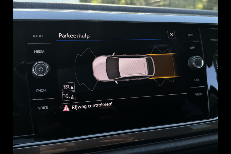 Volkswagen Taigo 1.0 TSI 110PK STYLE BUSINESS CARPLAY/IQ-LIGHT/PANORAMADAK