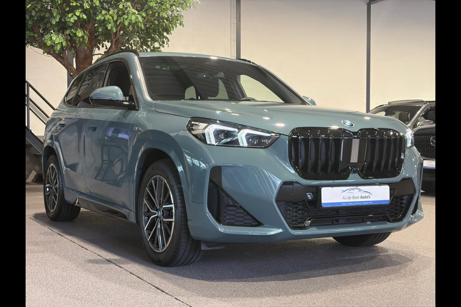 BMW X1 xDrive30e M-Sport | Panorama | HUD | 360 Camera