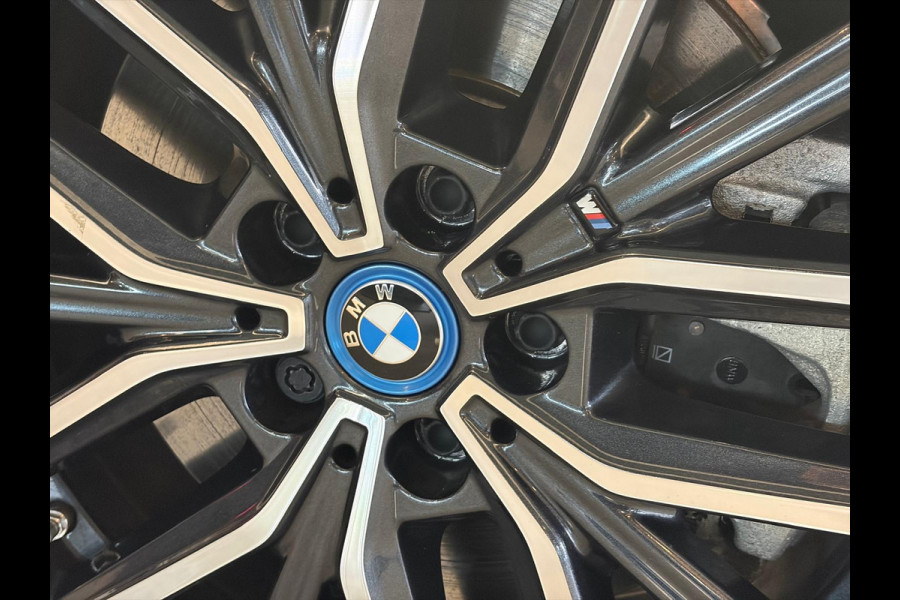 BMW X1 xDrive30e M-Sport | Panorama | HUD | 360 Camera