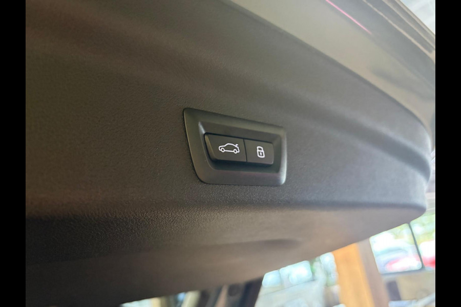 BMW X1 xDrive30e M-Sport | Panorama | HUD | 360 Camera