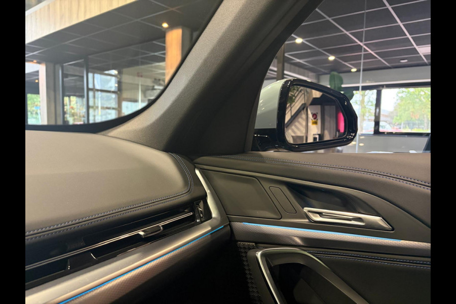 BMW X1 xDrive30e M-Sport | Panorama | HUD | 360 Camera