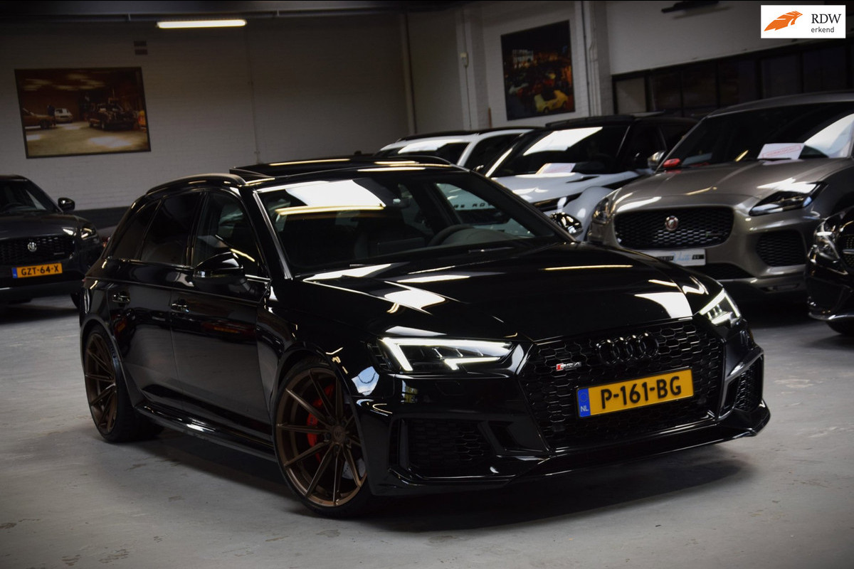 Audi RS4 Avant 2.9 TFSI RS 4 Quattro Panoramadak|Massage|Matrix|Black|450pk!!|B&O|