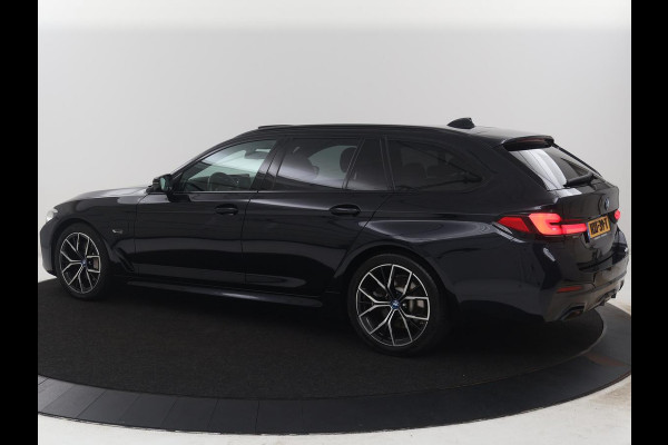 BMW 5 Serie Touring 530e M Sport Plus | SOH 90% | Panoramadak | Harman/Kardon | Leder | Stoel & stuurverwarming | Achterbank verwarming | Adaptive cruise | Camera | Carplay | Trekhaak |