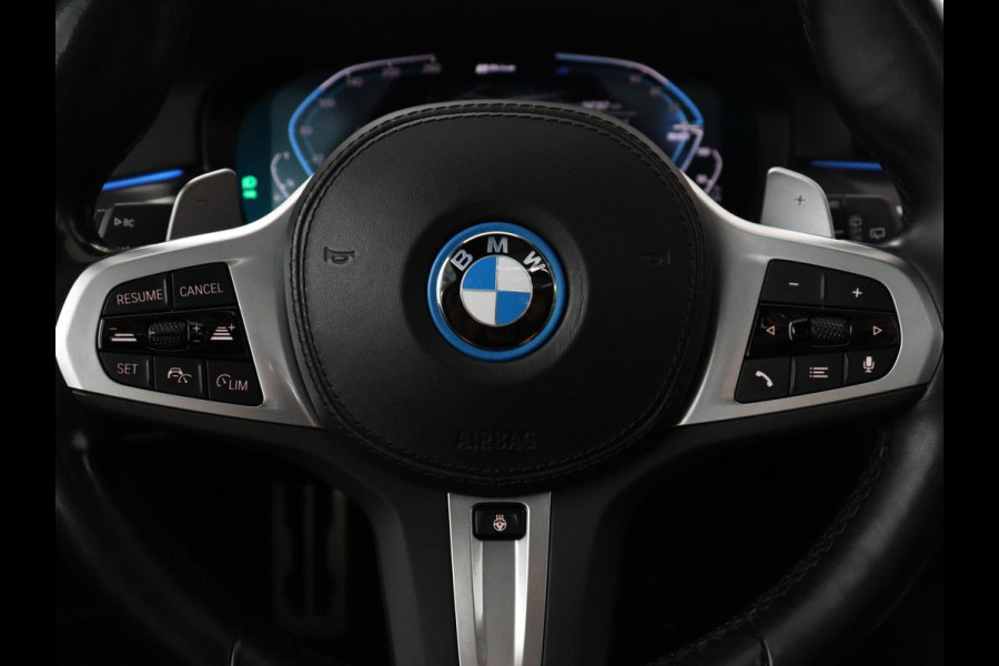 BMW 5 Serie Touring 530e M Sport Plus | SOH 90% | Panoramadak | Harman/Kardon | Leder | Stoel & stuurverwarming | Achterbank verwarming | Adaptive cruise | Camera | Carplay | Trekhaak |