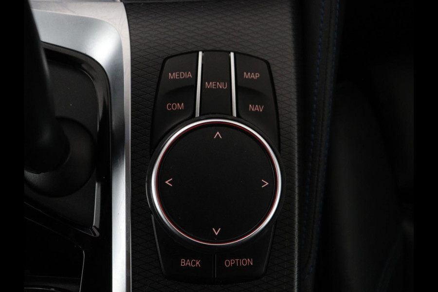 BMW 5 Serie Touring 530e M Sport Plus | SOH 90% | Panoramadak | Harman/Kardon | Leder | Stoel & stuurverwarming | Achterbank verwarming | Adaptive cruise | Camera | Carplay | Trekhaak |