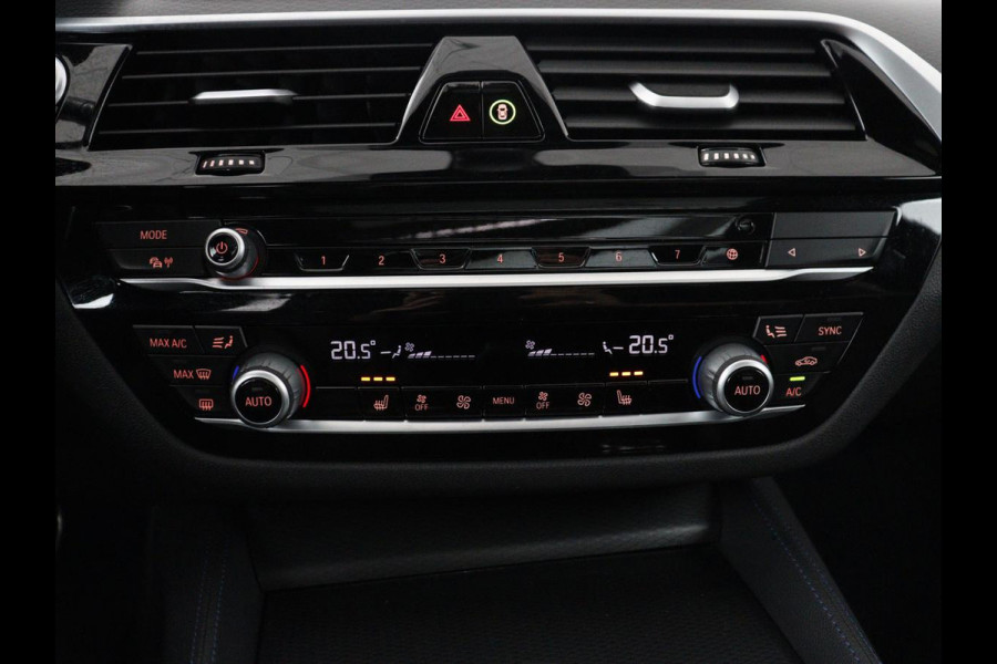 BMW 5 Serie Touring 530e M Sport Plus | SOH 90% | Panoramadak | Harman/Kardon | Leder | Stoel & stuurverwarming | Achterbank verwarming | Adaptive cruise | Camera | Carplay | Trekhaak |
