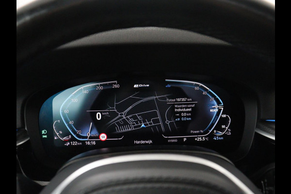 BMW 5 Serie Touring 530e M Sport Plus | SOH 90% | Panoramadak | Harman/Kardon | Leder | Stoel & stuurverwarming | Achterbank verwarming | Adaptive cruise | Camera | Carplay | Trekhaak |