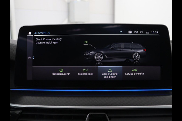 BMW 5 Serie Touring 530e M Sport Plus | SOH 90% | Panoramadak | Harman/Kardon | Leder | Stoel & stuurverwarming | Achterbank verwarming | Adaptive cruise | Camera | Carplay | Trekhaak |