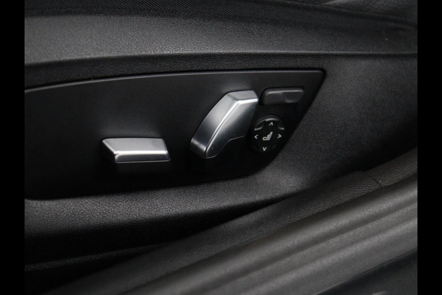 BMW 5 Serie Touring 530e M Sport Plus | SOH 90% | Panoramadak | Harman/Kardon | Leder | Stoel & stuurverwarming | Achterbank verwarming | Adaptive cruise | Camera | Carplay | Trekhaak |