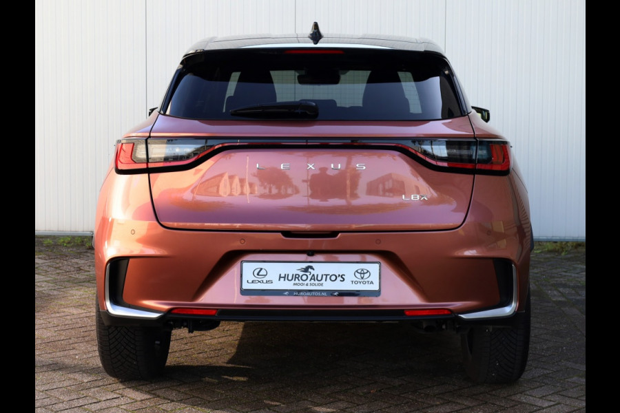 Lexus LBX 1.5 Cool 2WD | Memory Seat | Leder/Alcantara | Dodehoek